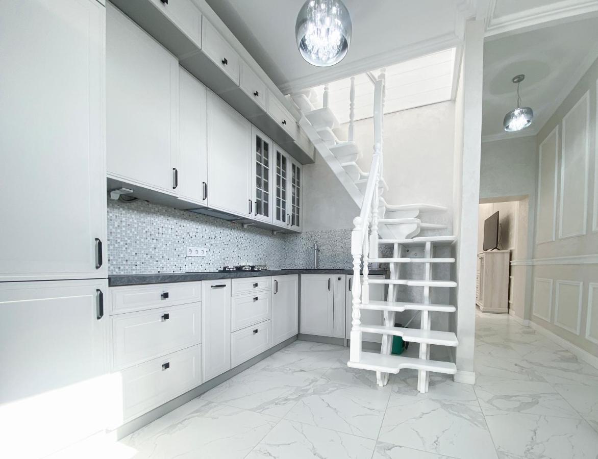 Tamanska Apartments Λβιβ Εξωτερικό φωτογραφία