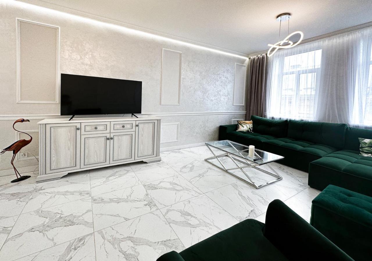 Tamanska Apartments Λβιβ Εξωτερικό φωτογραφία